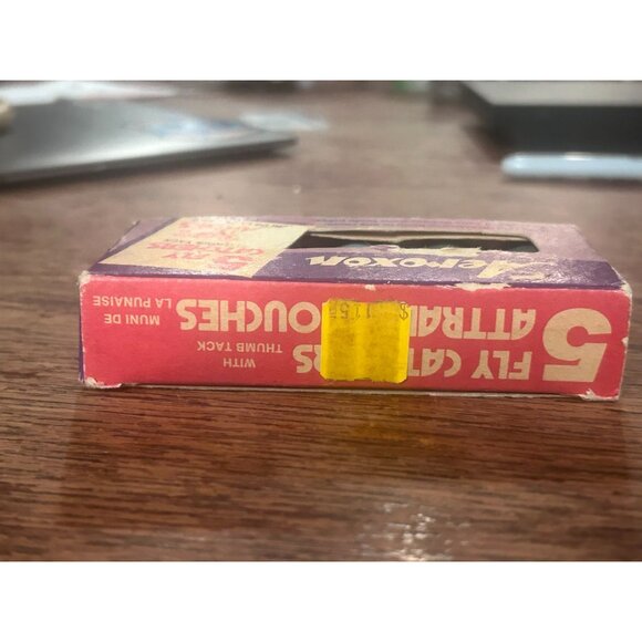 Aeroxon Fly-Catcher with Thumb Tack Insects Control 5 Pack - Picture 4 of 7